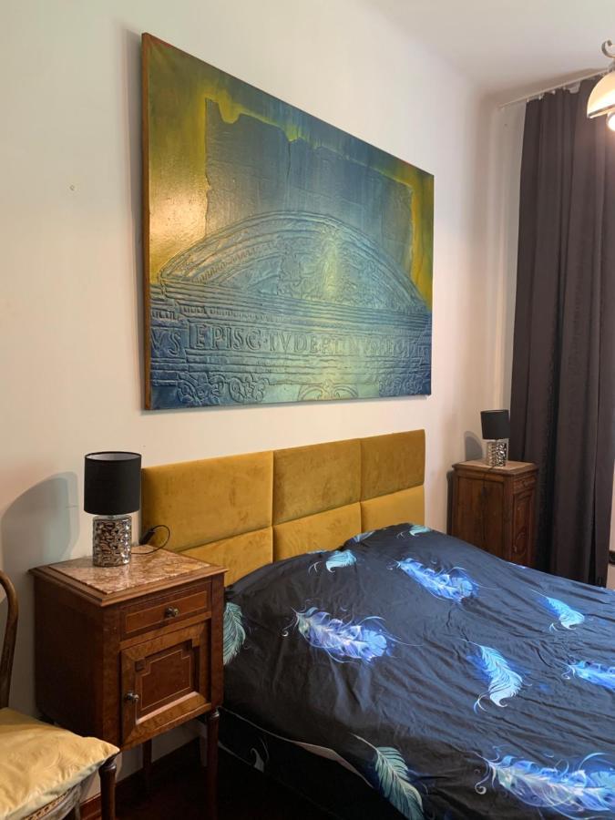 Beautiful And Charming In The Heart Of The Old Town *
